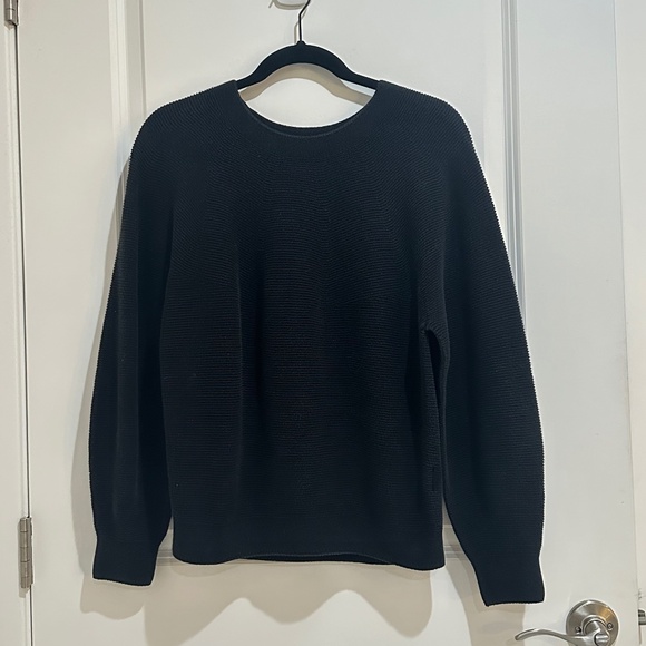 Uniqlo - Oversized Woven Sweater - Picture 1 of 5